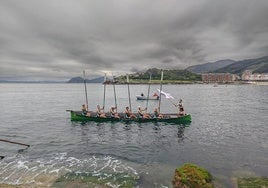 La trainerilla de Camargo ondea su bandera como campeona.