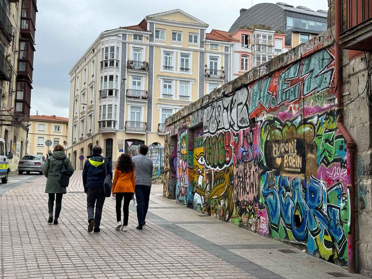 El Cabildo de Arriba, muy próximo al Ayuntamiento de Santander, acumula solares vacíos y edificios en ruinas.