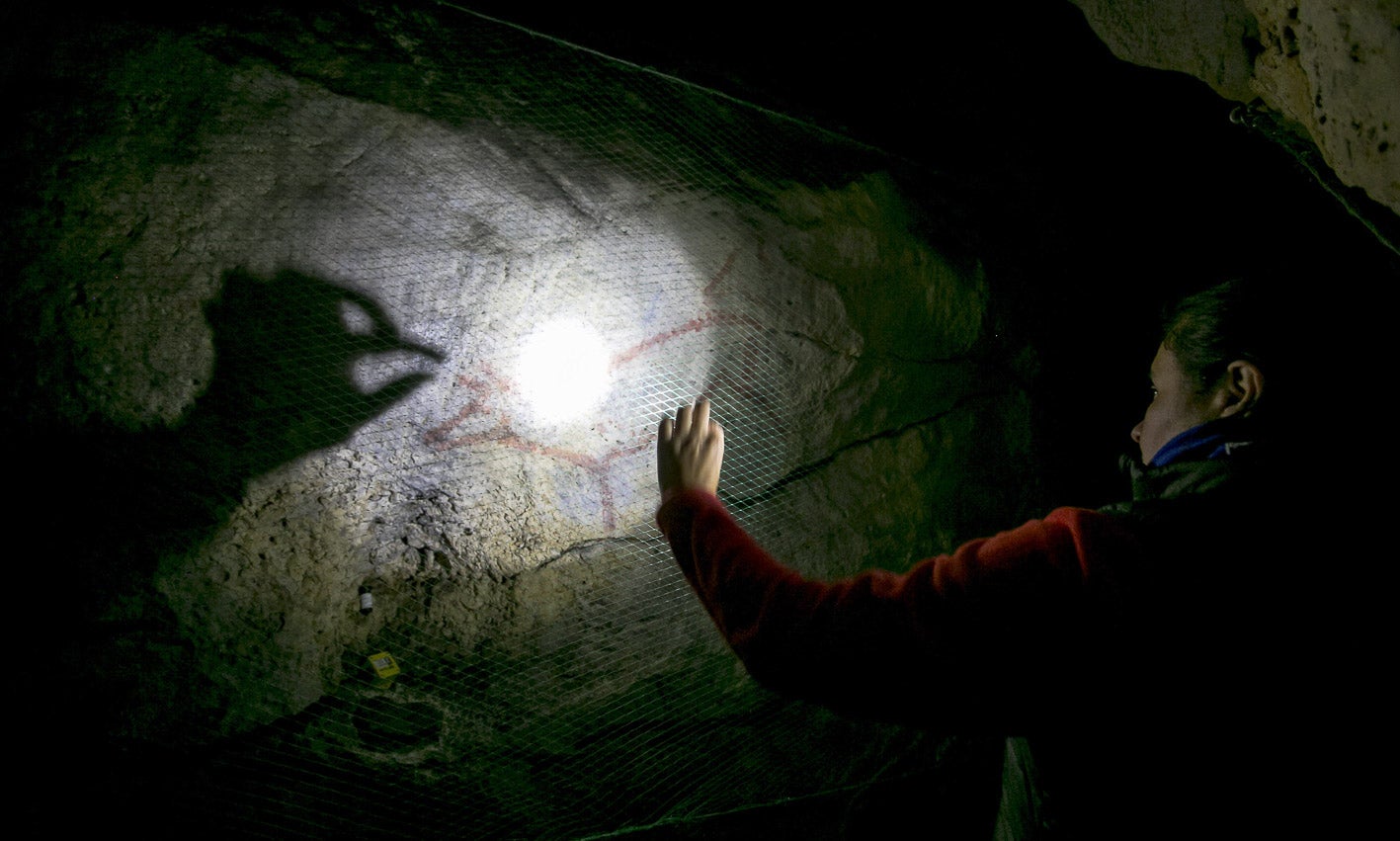 Covalanas, la cueva de las ciervas.