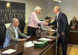 Laredo comenzó la legislatura con un secretario en funciones hasta que llegó un titular para la plaza.