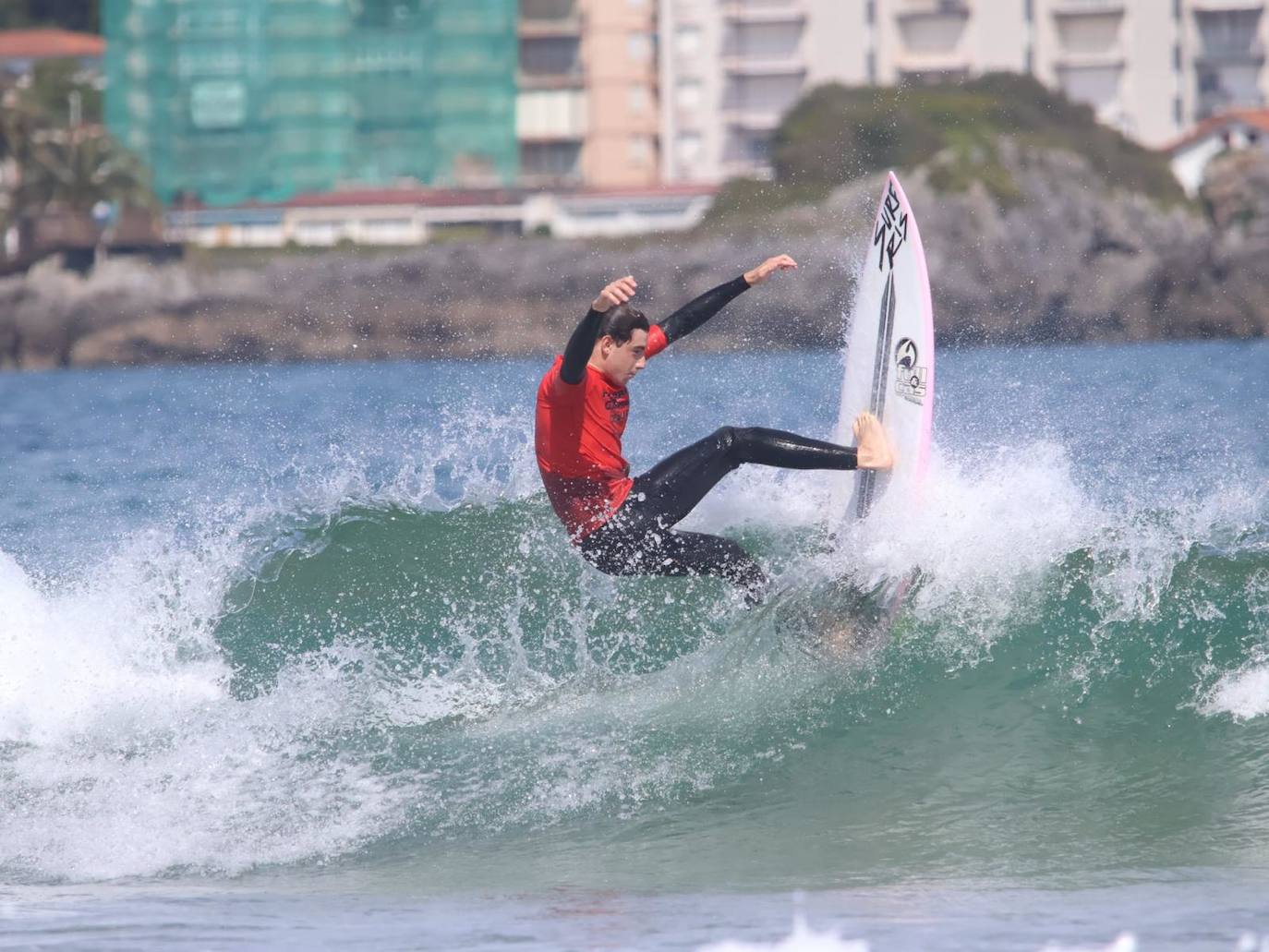 Campeonato Regional de Surf 2024, en la playa de Ris