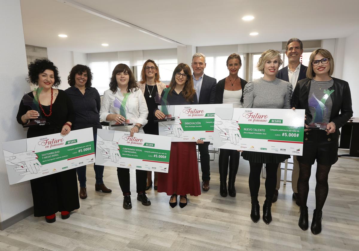 Foto de la entrega de la I edición de los Premios Futuro en femenino Besaya, en 2023.