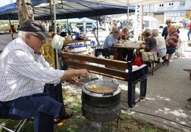 Las ollas ferroviarias tuvieron su protagonismo en la fiesta del Barrio Covadonga.