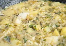 Arroz con bacalao, un guiso tradicional para empezar la semana.