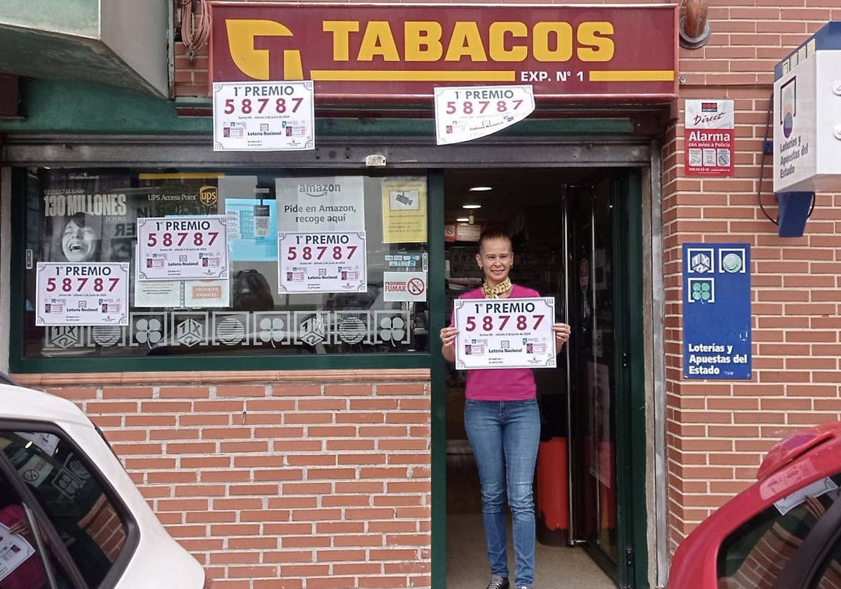 El establecimiento de la calle Juan de Isla, en El Astillero, donde se ha vendido el primer premio.