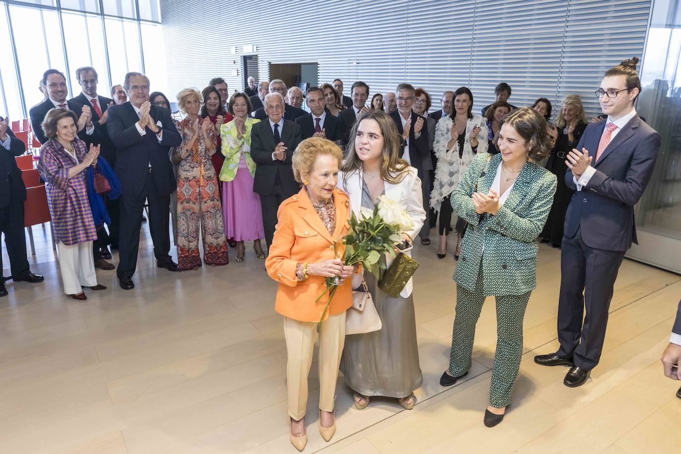 Elena García Botín con sus nietos, Elena y Carolina Santos y Javier Pérez-Maura