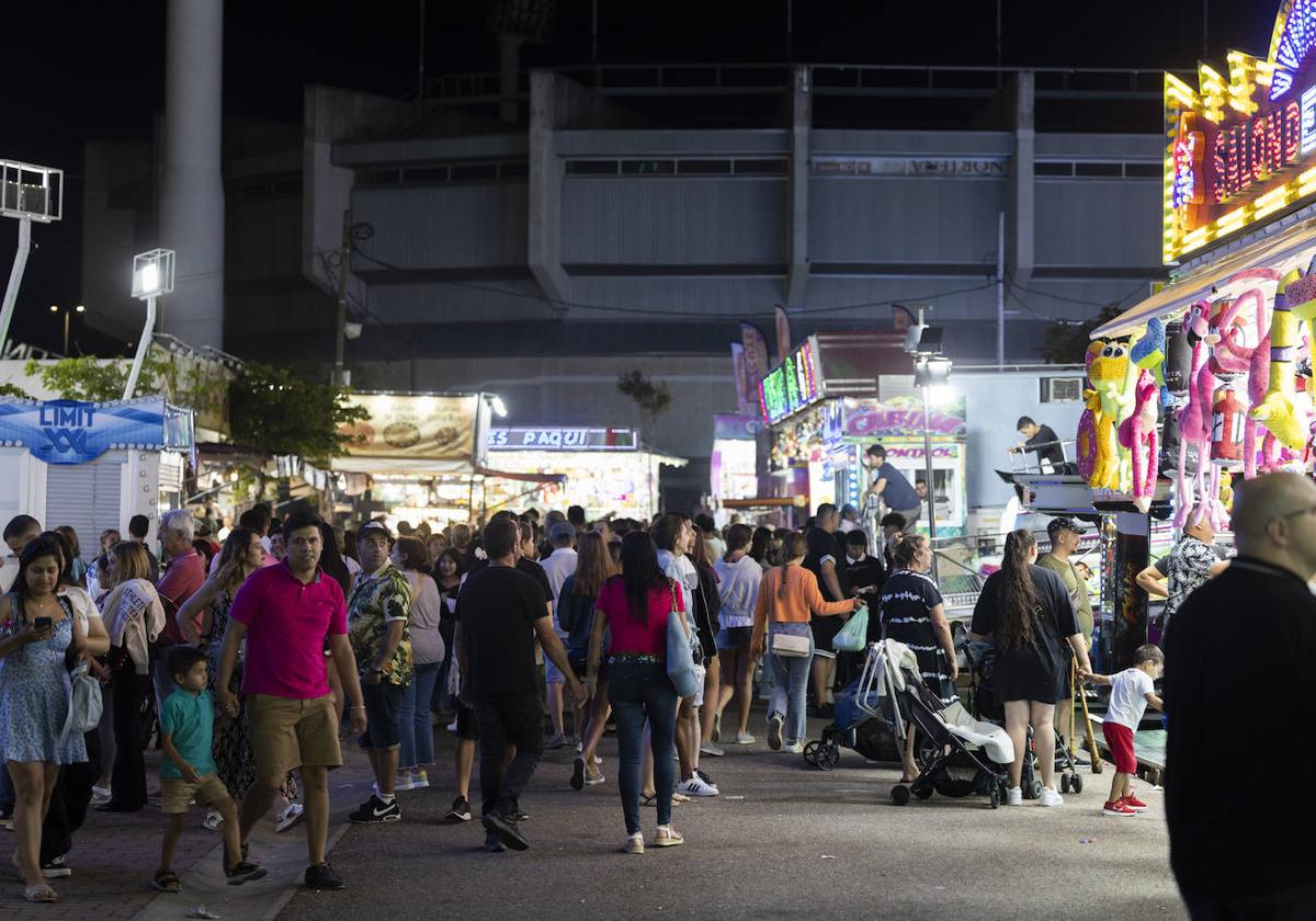 Imagen de archivo de las ferias en el parquing de El Sardinero