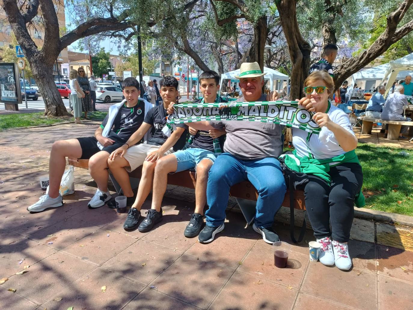 Maite Osorio su familia no se quisieron perder el partido. 