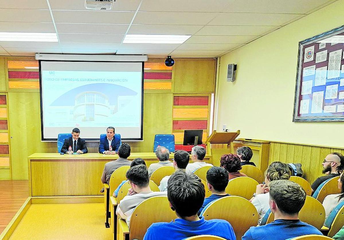 Un momento del foro 'Empresas, Estudiantes e Innovación'.