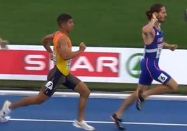 Mohamed Attaoui, tras el francés Tual en la segunda semifinal de los 800 metros.