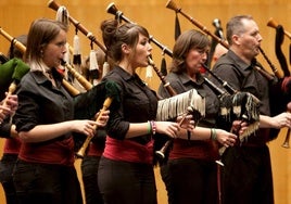 La Banda de gaitas de Cantabria es uno de los grupos que intervendrá