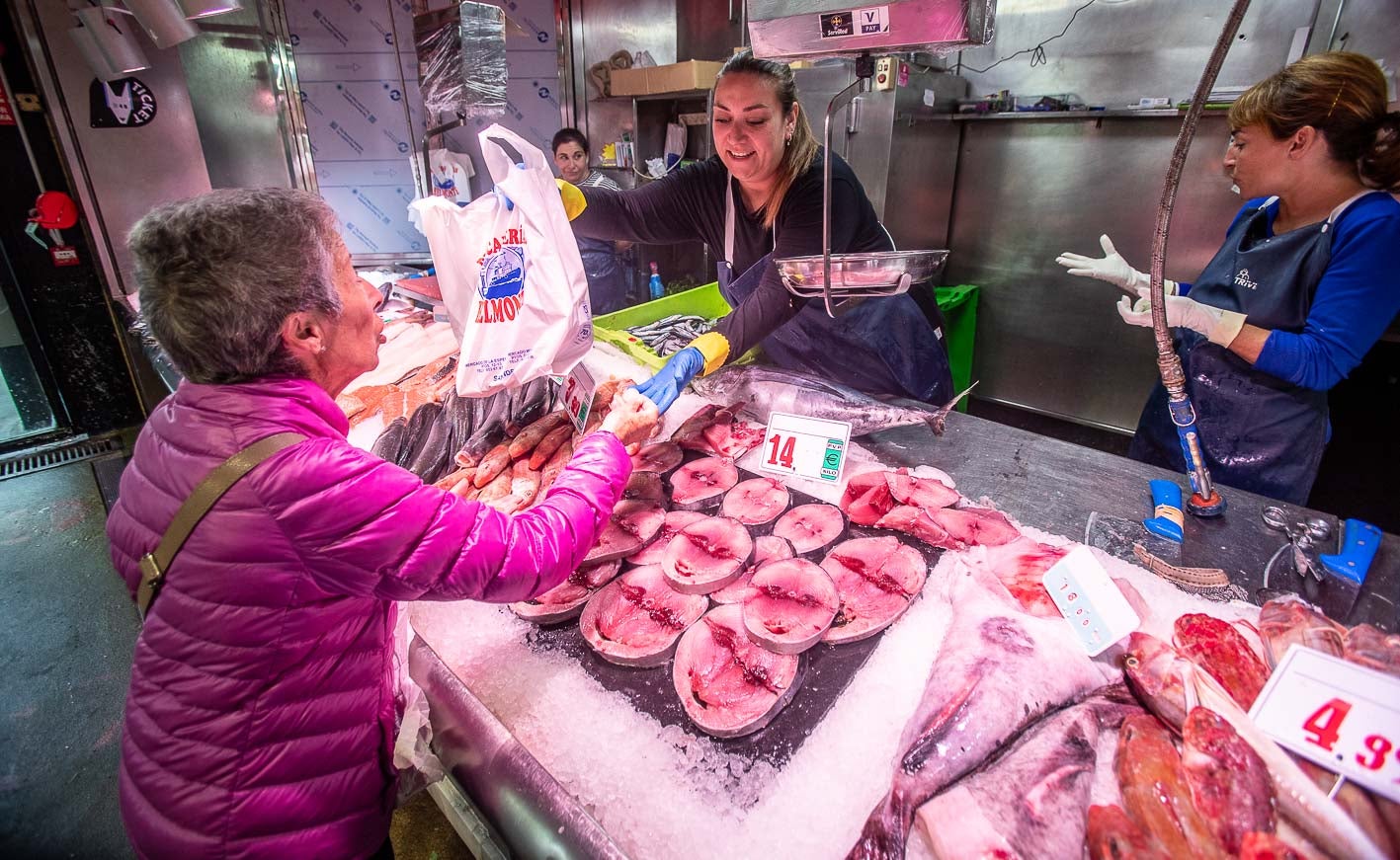 Ruedas de bonito a la venta en pescados Belmonte.