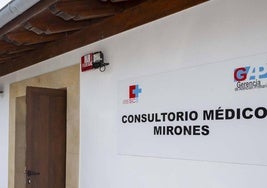 Dos médicos se ofrecen para evitar el cierre completo de tres consultorios de Miera en verano