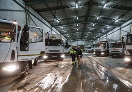 Los camiones de la empresa Prezero, el día que comenzaron a prestar el servicio de recogida de basura.