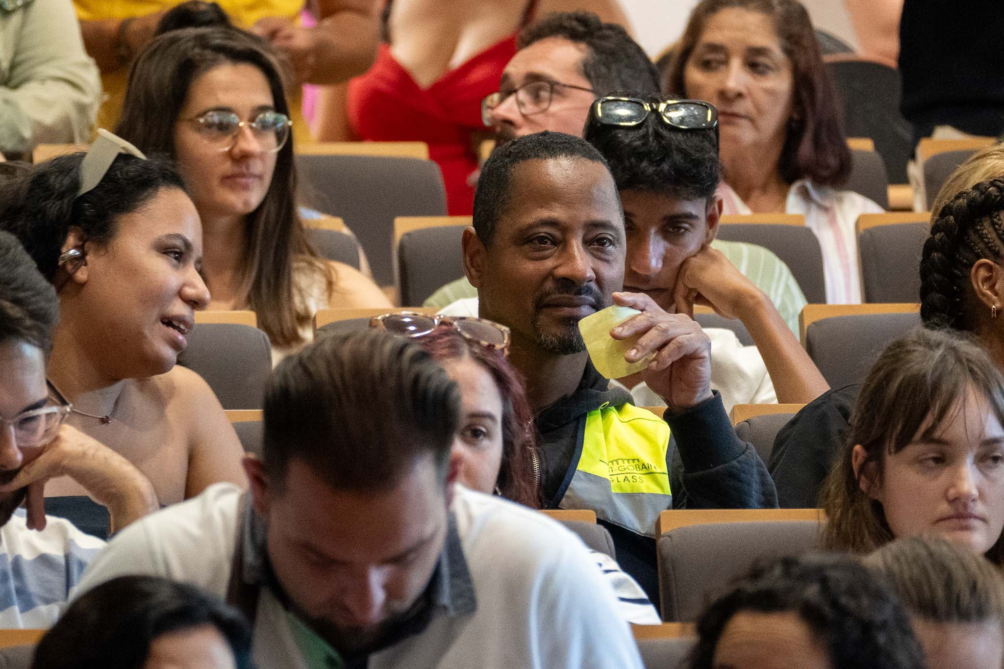 A esta pareja le salió el número anterior y el siguiente al suyo. 