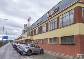 Instalaciones de Ecrimesa, la empresa demandada por CC OO, en Santander.