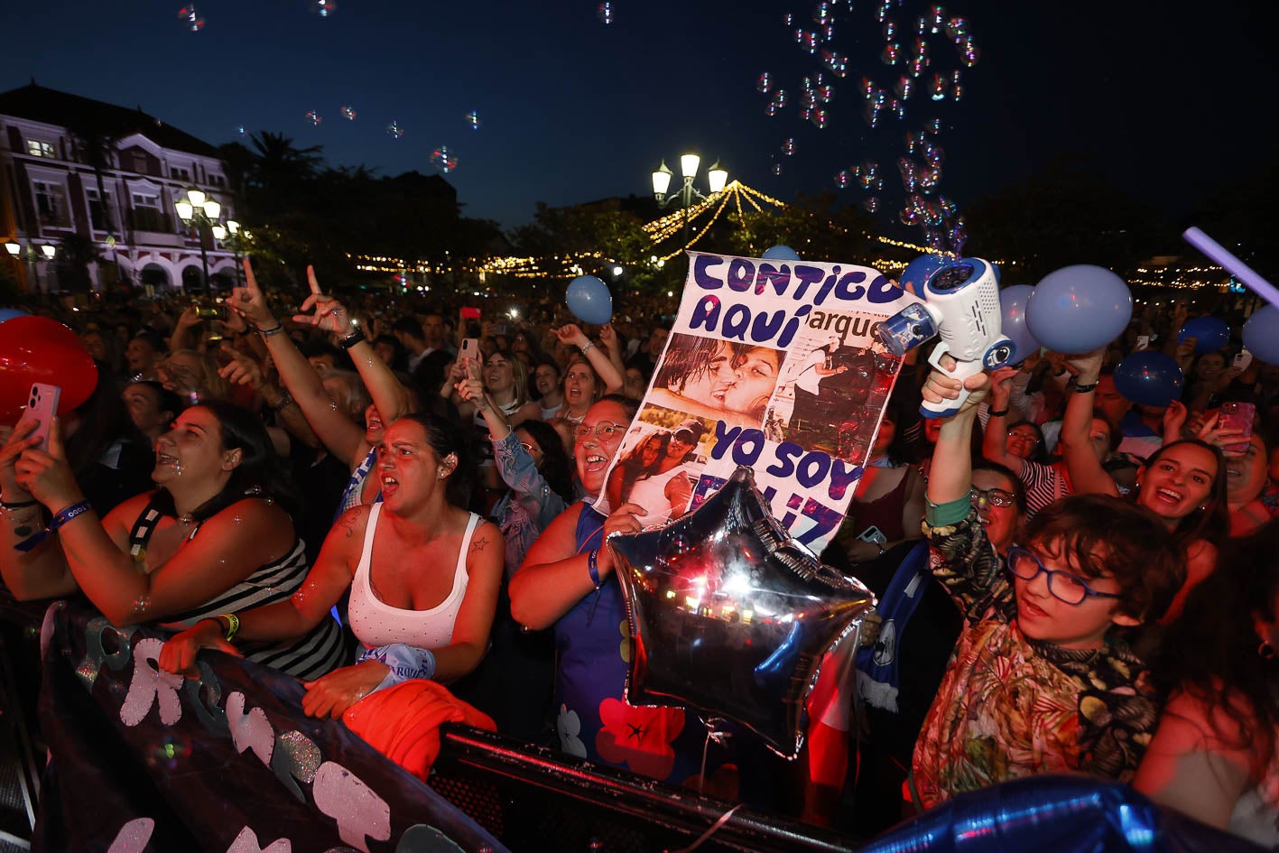 Las fans corearon las canciones del barquereño