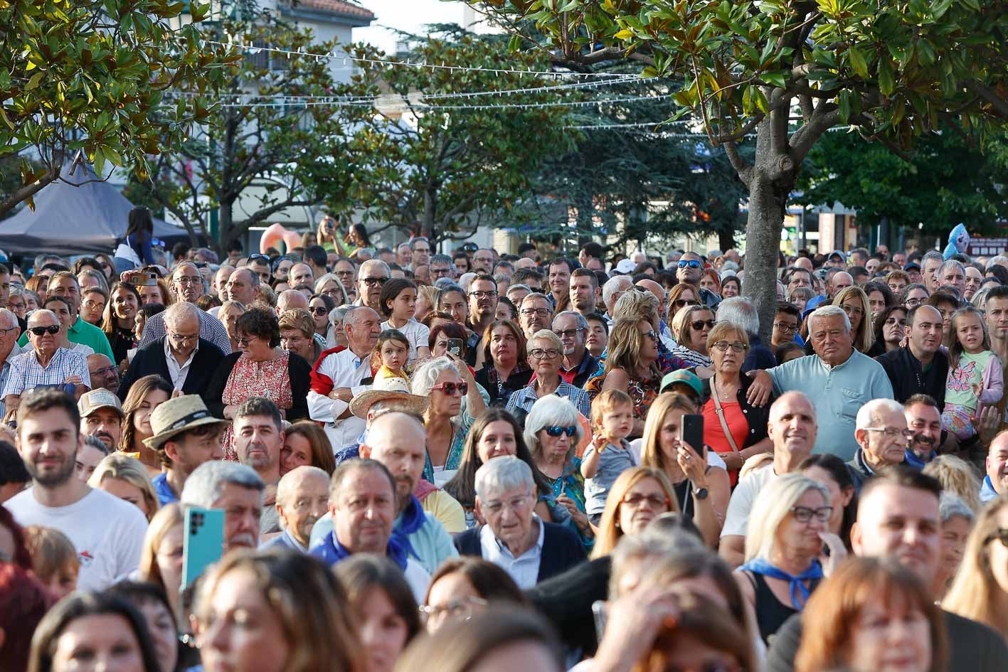 Calculan que ha sido el pregón más multitudinario de las fiestas de Suances