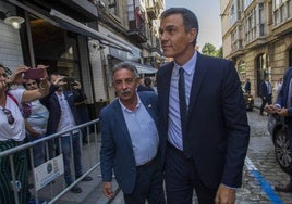 Revilla y Sánchez, durante un encuentro en Santander en verano de 2019.