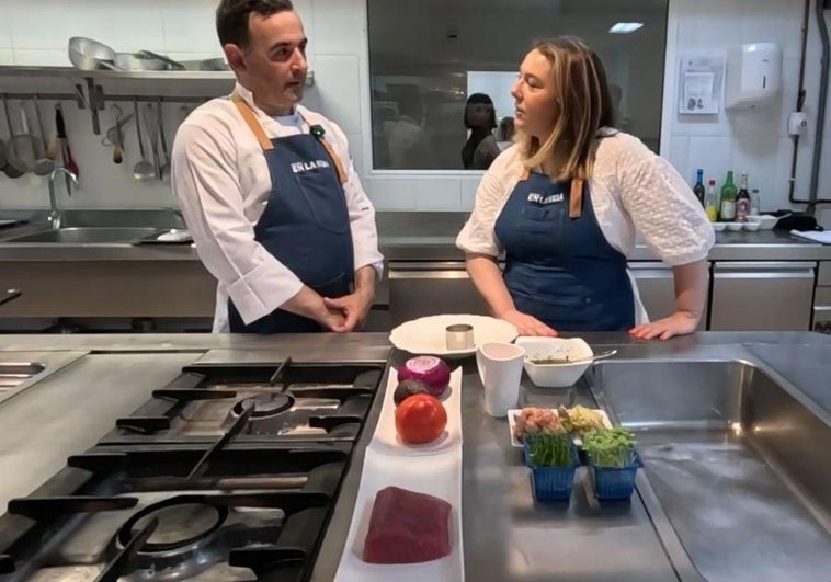 'Hoy cocinamos con...' Manuel Garrido: Salmorejo con atún rojo y guacamole