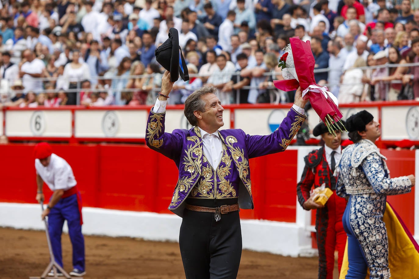 Guillermo Hermoso de Mendoza tras cortar una oreja al cuarto.