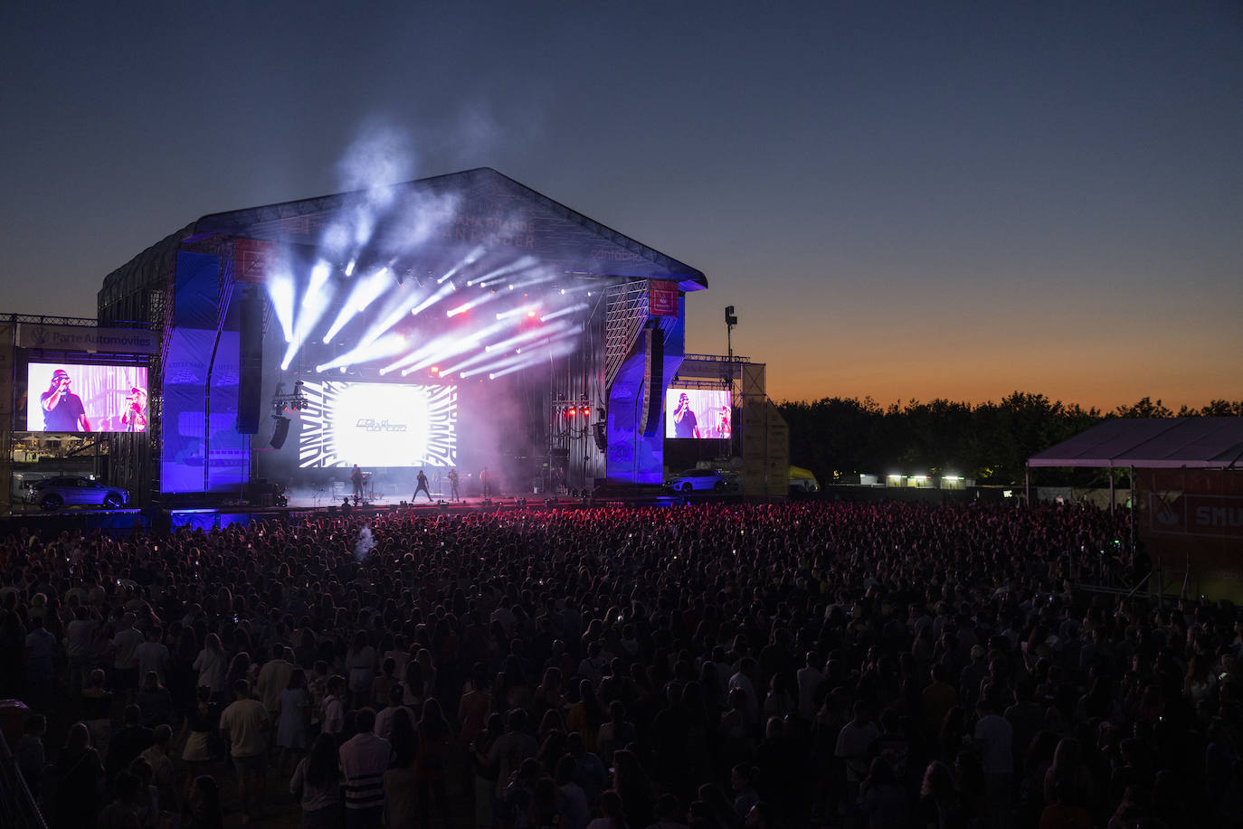 Lleno hasta la bandera en la apertura del festival santanderino.