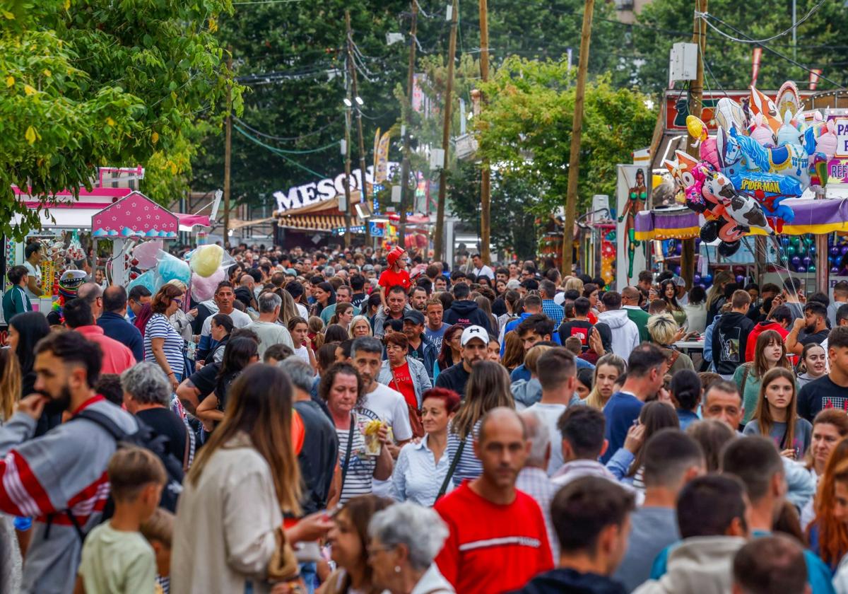 Niños y mayores tendrán la oportunidad de seguir disfrutando de las atracciones de las ferias hasta el domingo de la próxima semana.