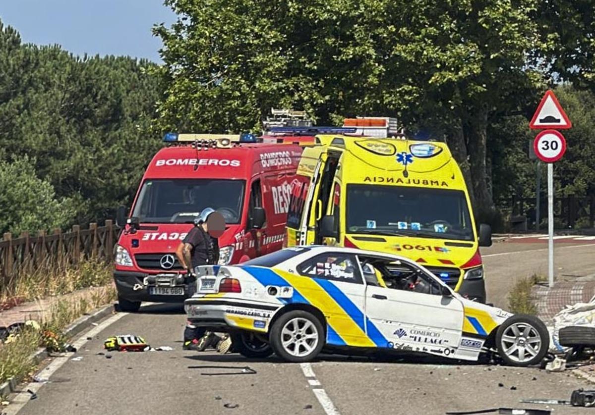 Imagen del coche siniestrado tras el accidente en el Alto Maliaño