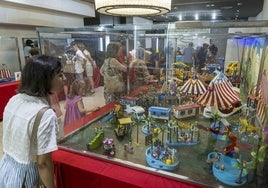 La colección de Playmobil se expone en el segundo piso del hotel Silken Coliseum de Santander.