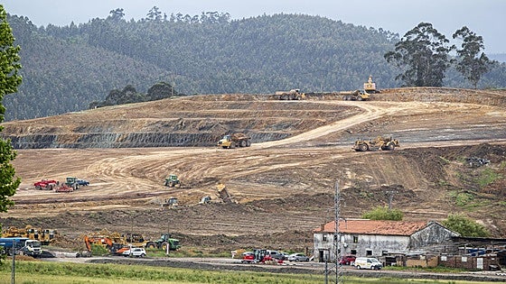 Adif invierte seis millones en la terminal de Muriedas mientras mantiene las incógnitas sobre La Pasiega