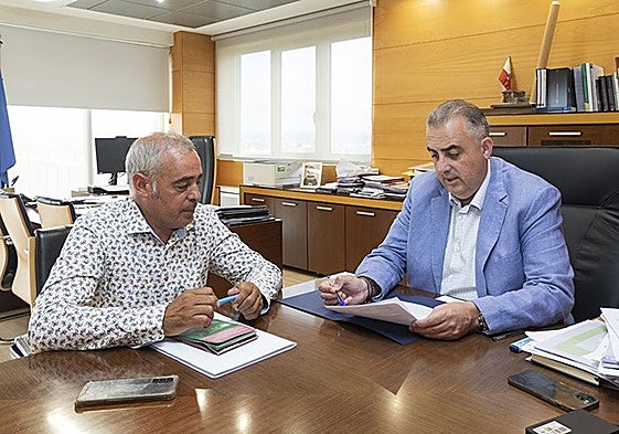 Pablo Gómez y Roberto Media en la reunión mantenida este jueves.