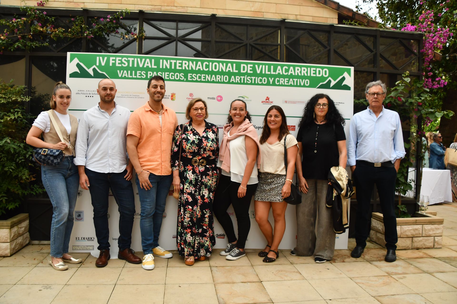 Marta Gutiérrez, José Miguel Molda, Aser García Rada, África Fernández, Paula González Salmón, Virginia Gutiérrez, Gloria Pereda y Alberto Ibáñez