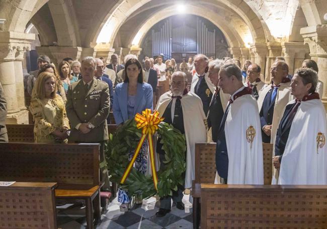 Gema Igual y José María Mazarrasa, en la ofrenda floral.