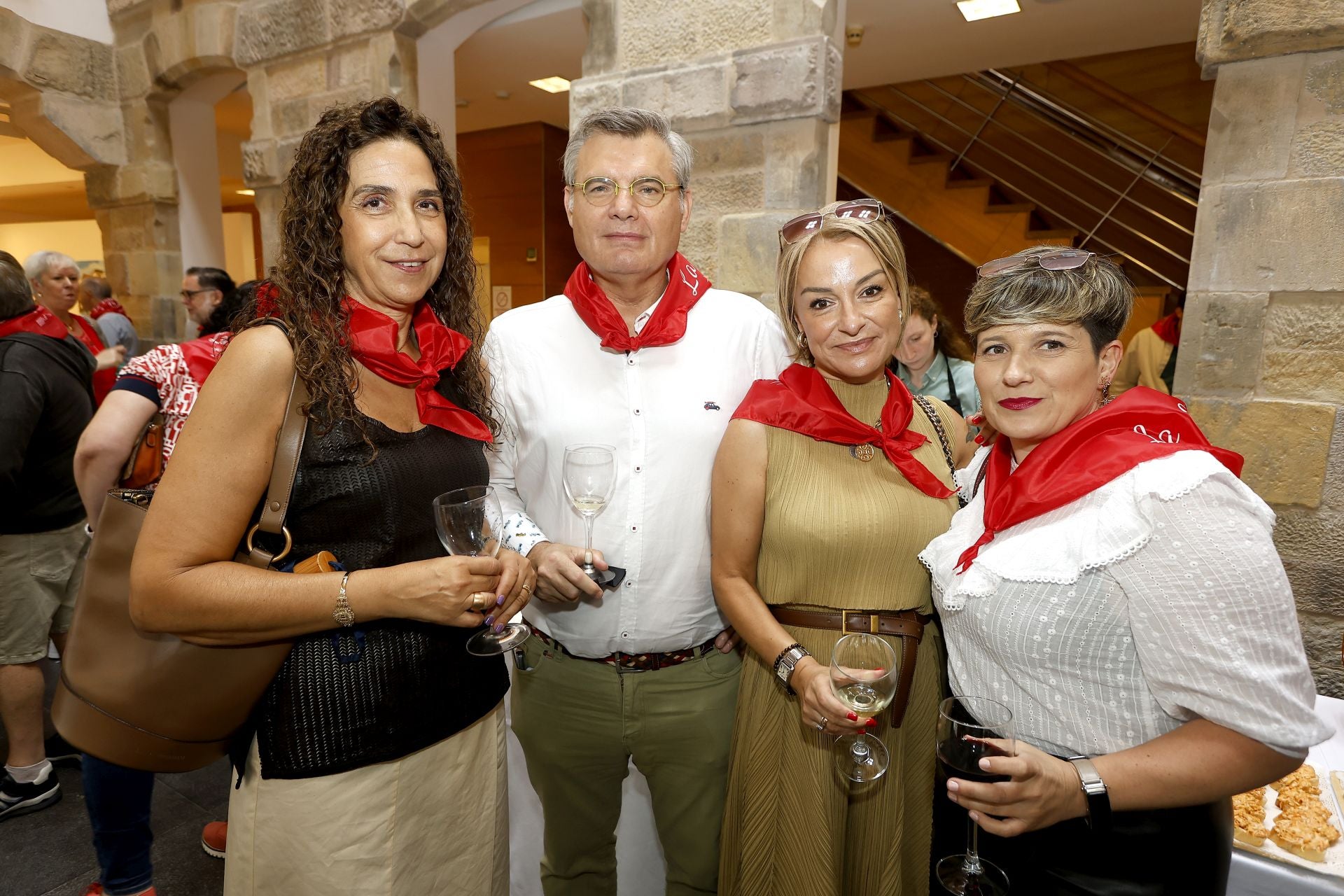 Rosa Mora, Jesús Artal, Vanesa González y Patricia Pérez.