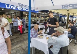 Restaurante Los Peñucas en el Barrio Pesquero de Santander.