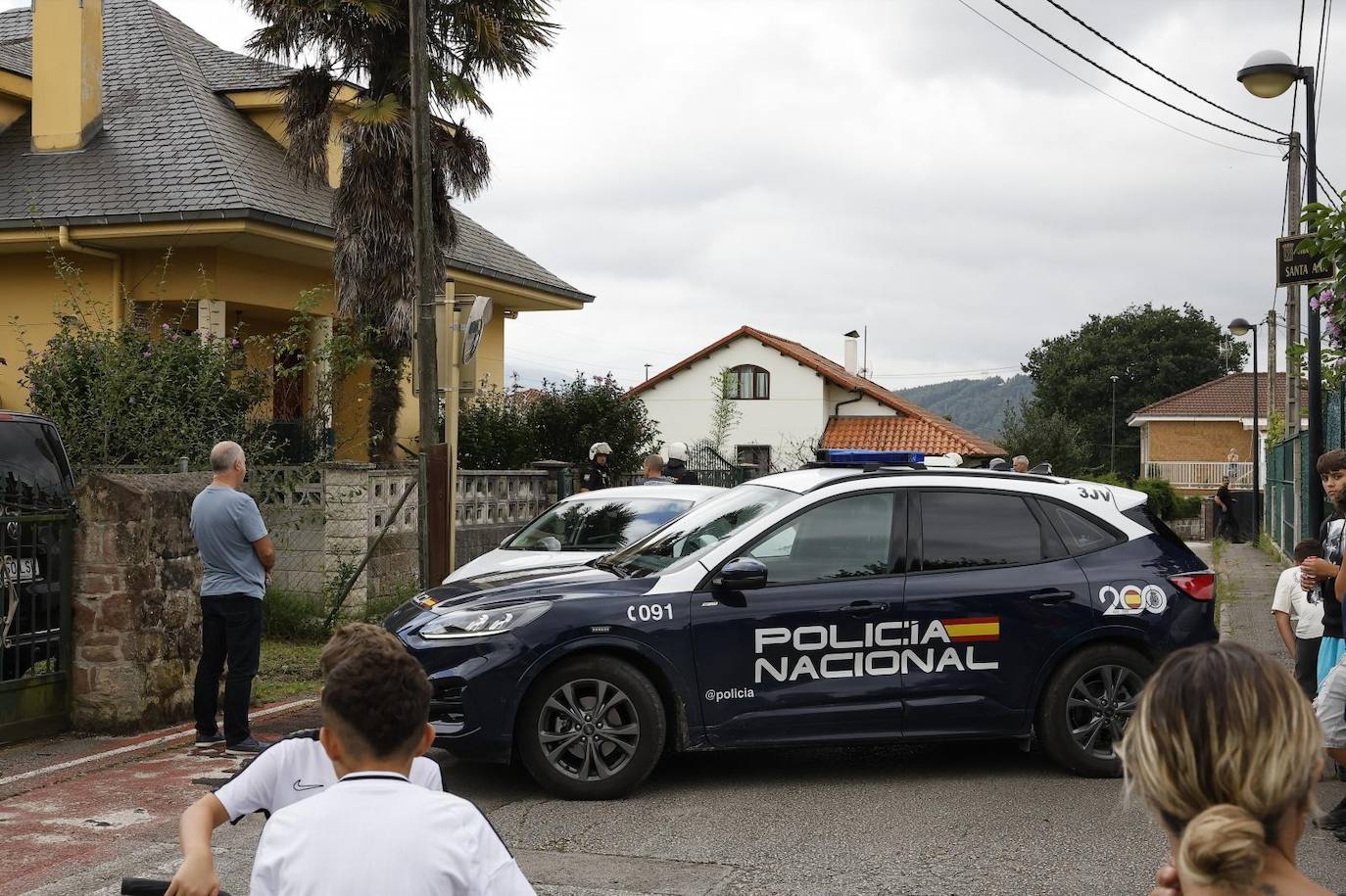 La zona fue acordonada por la Policía Nacional.