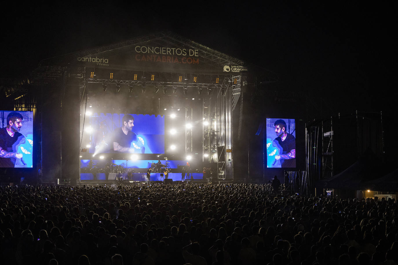 El de Melendi fue uno de los conciertos más esperados del verano en Cantabria