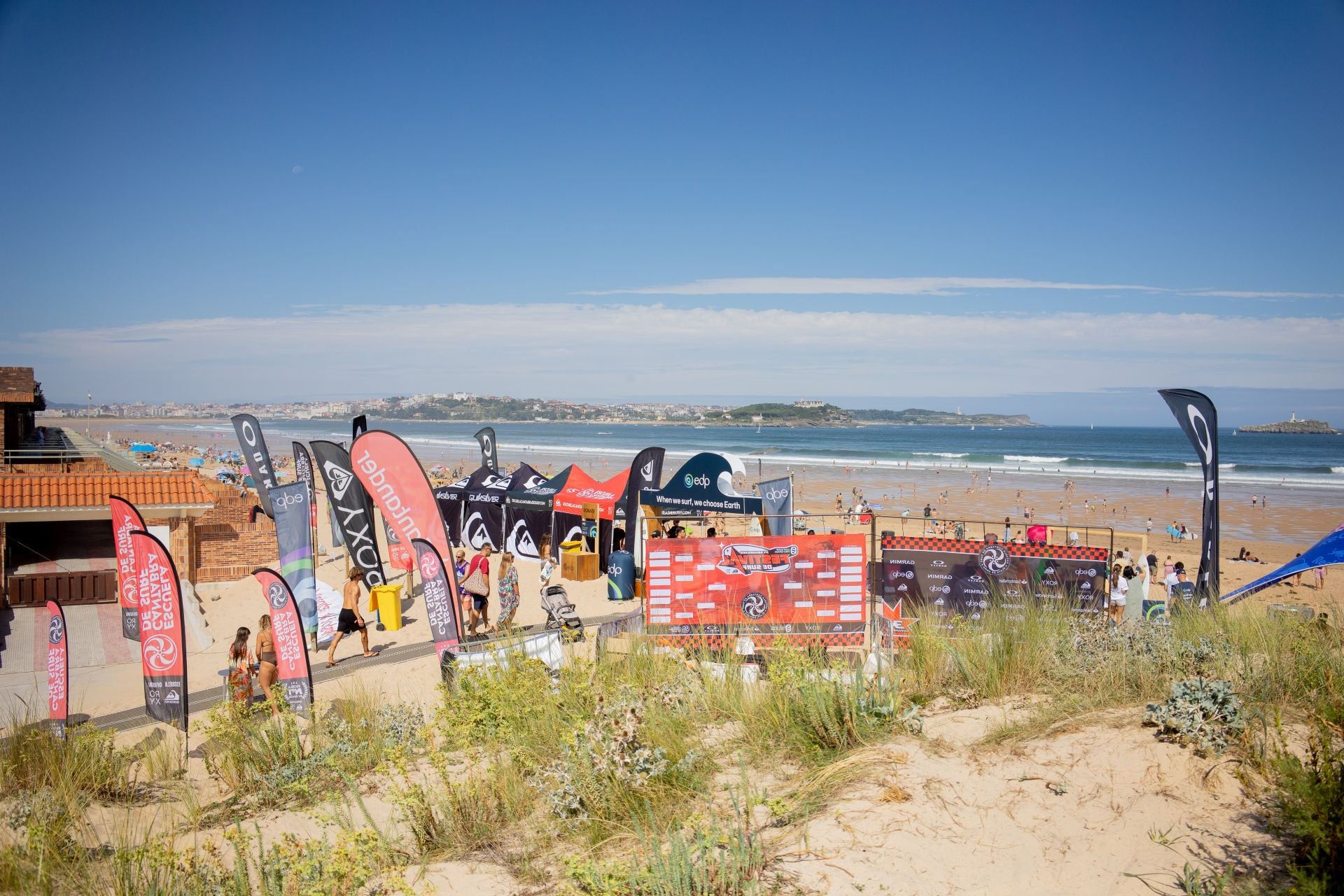 Uno de los mayores atractivos del festival son los campeonatos de surf.