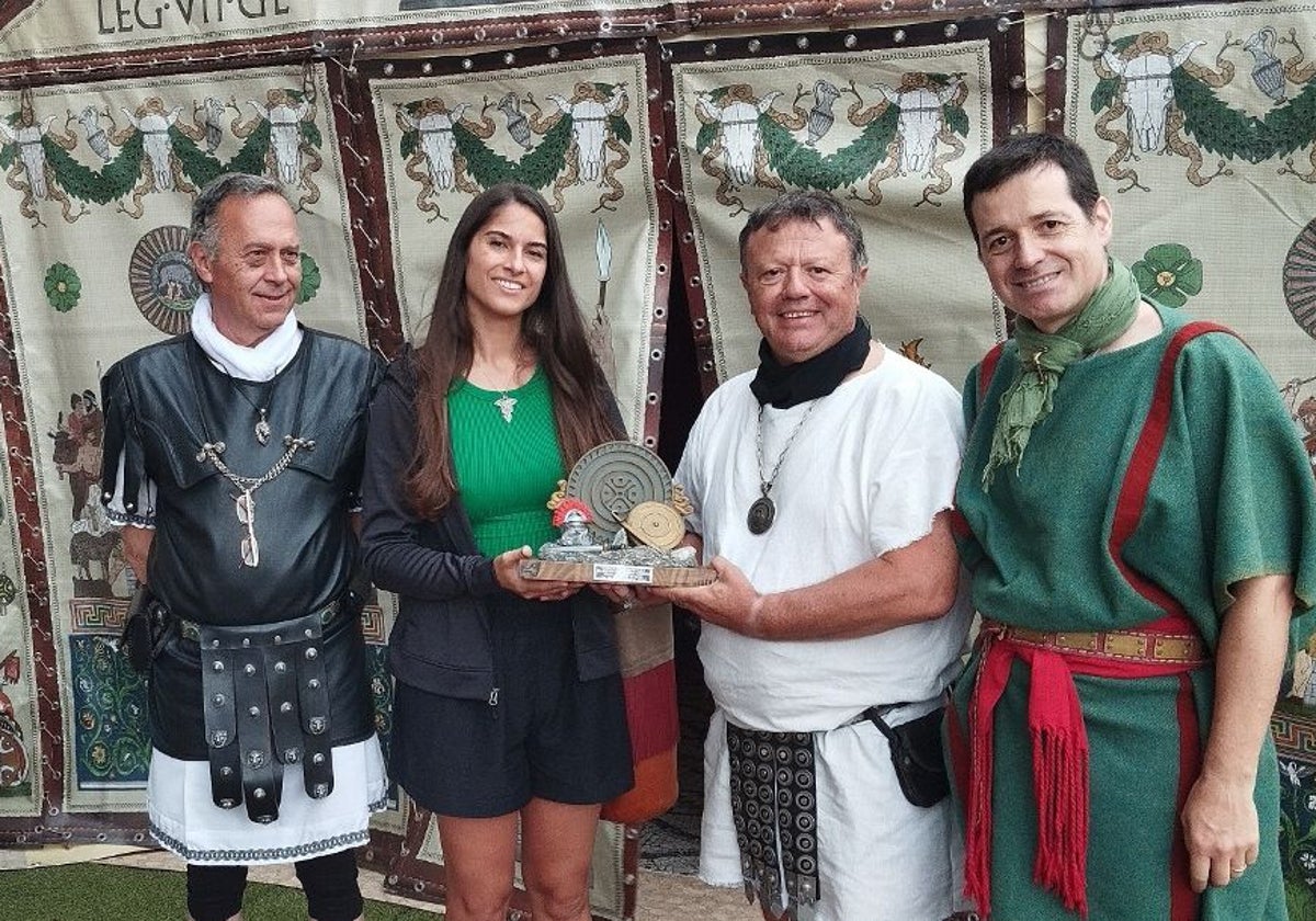 Ángel Luis Cavia, María Martínez, Óscar del Val y Lino Mantecón.