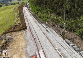 Obras de duplicación de la vía de Cercanías entre Renedo de Piélagos y Guarnizo.