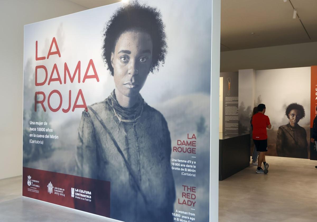 La muestra de La Dama Roja inauguró el Centro de Arte Rupestre.