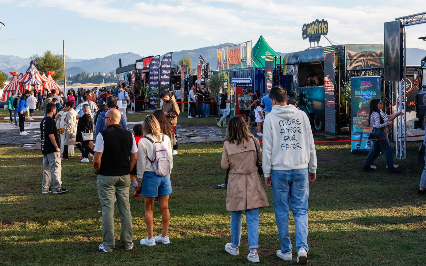 Quienes tampoco quisieron perderse este evento en Santander fueron algunos de los influencers gastronómicos del país. Entre ellos estaban 'La cocina del pirata' y 'Joe Burger'.