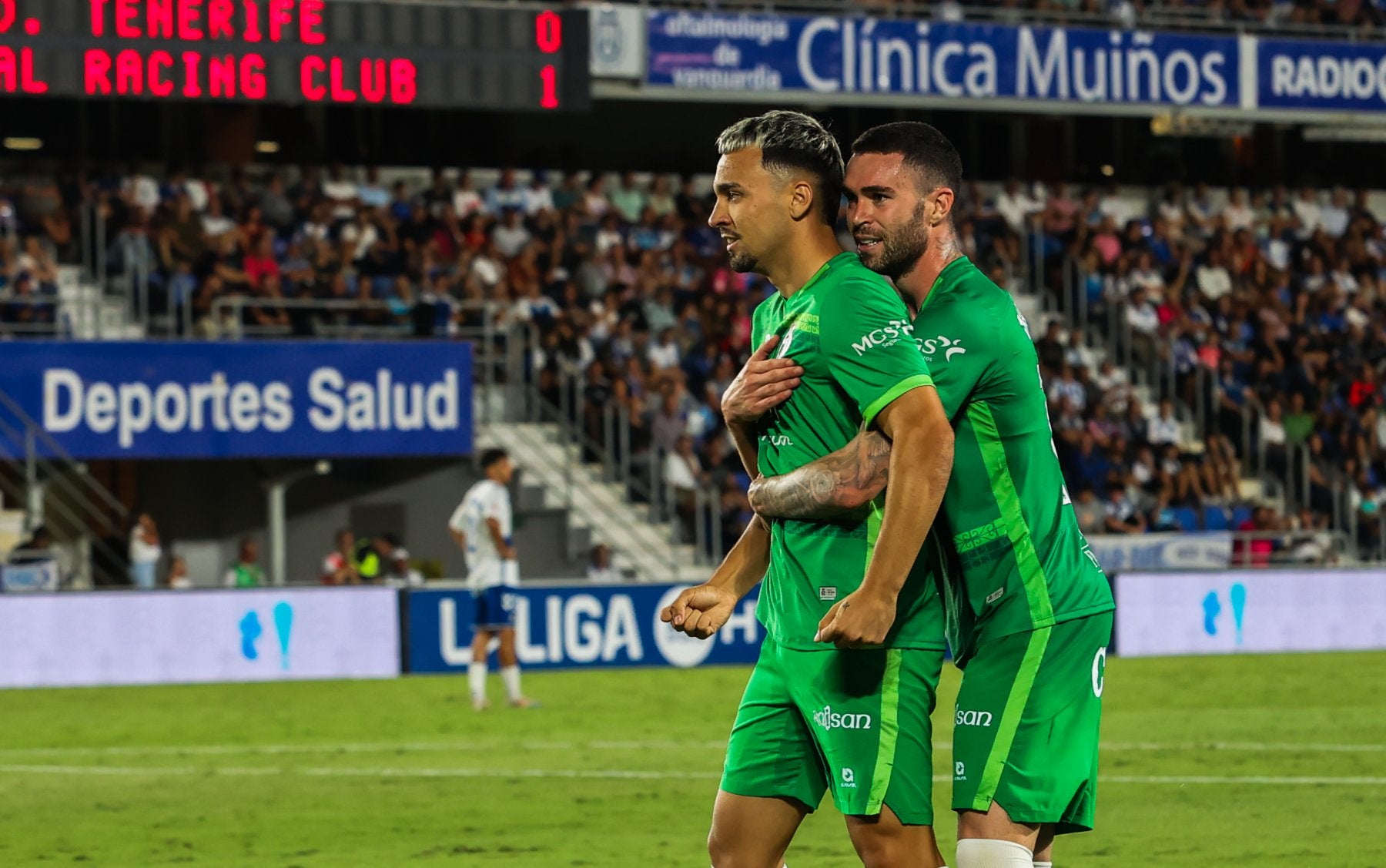 Juan Carlos Arana, tras marcar ante el Tenerife el gol de la victoria racinguista.