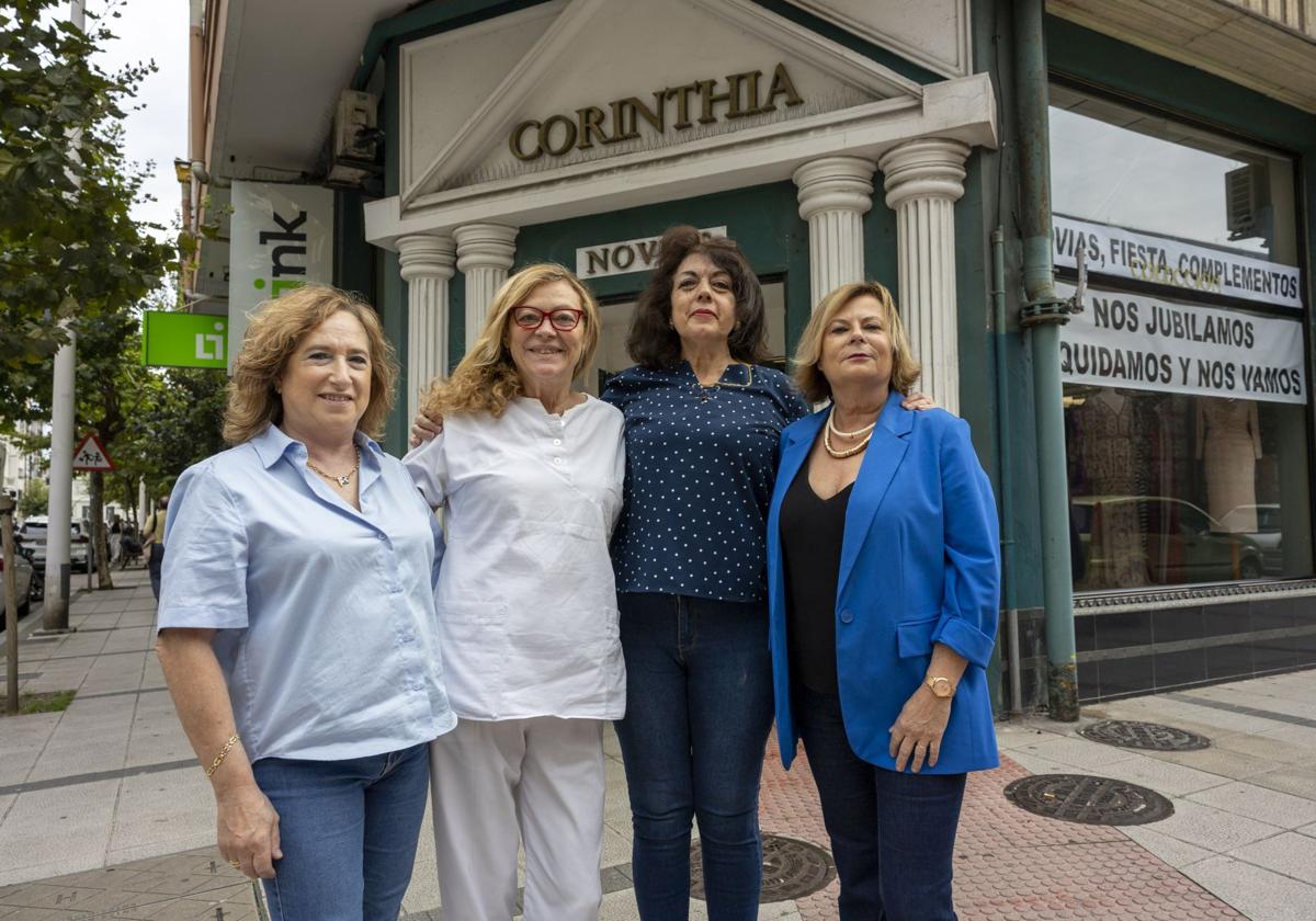 Mila Diego, María Eugenia Miramón, María Antonia Cavia y Teresa Ortiz forman la familia de Corinthia Novias.