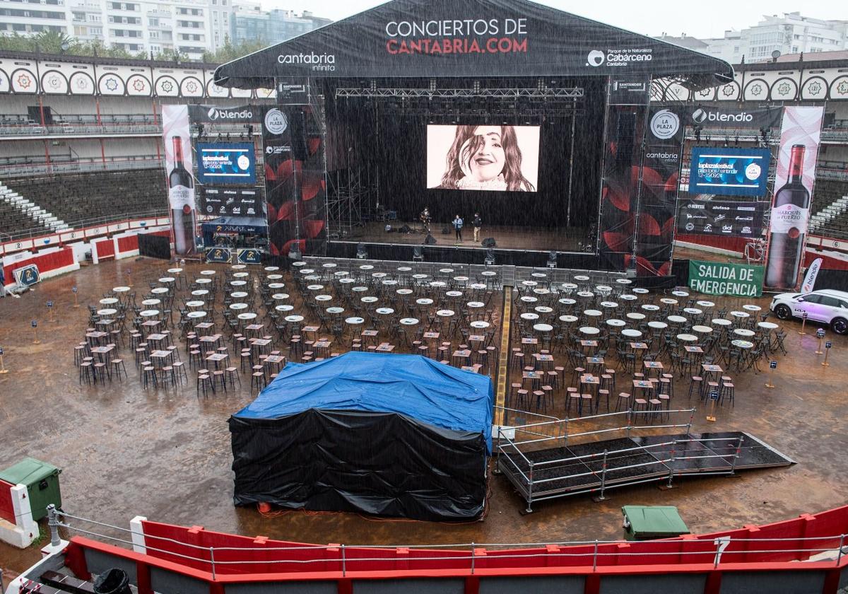 Suspendido por la lluvia el show de Martita de Graná en Santander