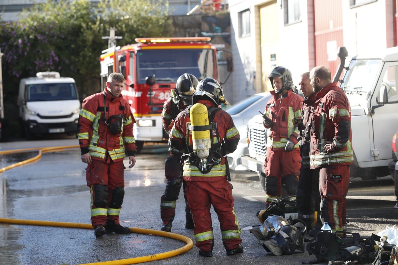 Fueron movilizados varios parques de bomberos: de Torrelavega, Santander y Valdáliga