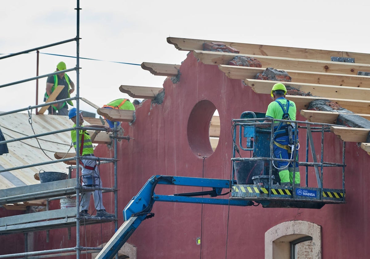 Trabajos de construcción de la primera fase, iniciados en junio del año pasado.