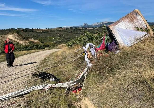 Uno de los equipos polacos acabó su competición a pie de viña, a pocos kilómetros de Logroño.