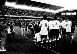 Los jugadores del Racing posan en El Sardinero enun partido de aquella temporada 1992-93.