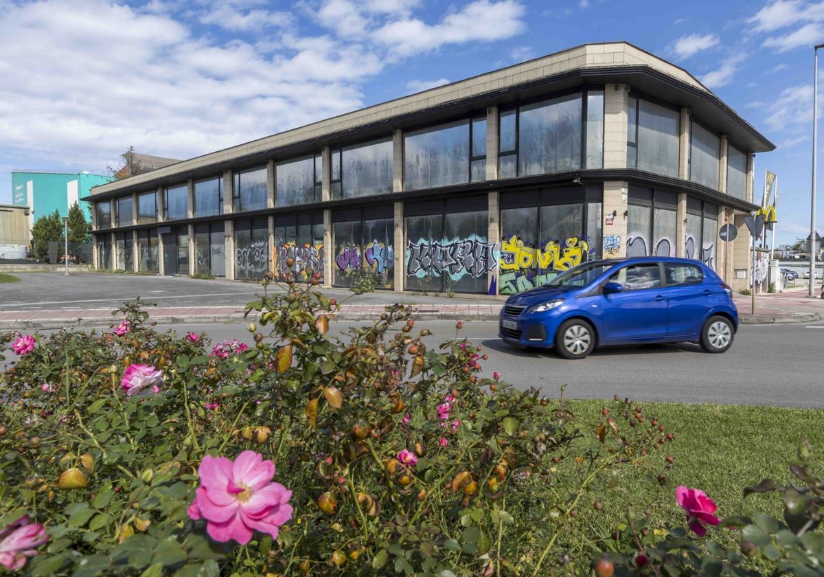 La sala de conciertos Kaya Santander abrirá en este edificio de la Avenida de Nueva Montaña.